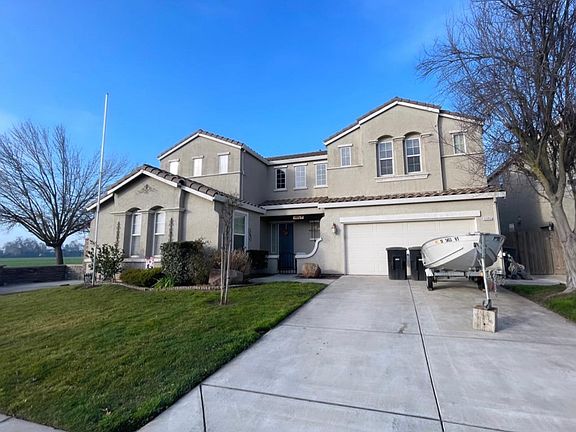 2nd image of 3303 Silverwood St