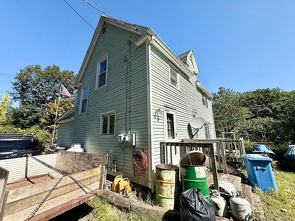 4th image of 20 Bridge St