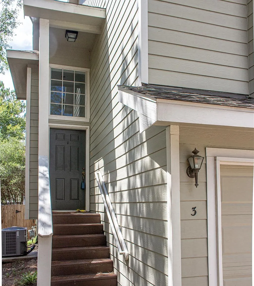 2 bed, 2.5 bath, 1468 sqft, $2,100 — Photo 3