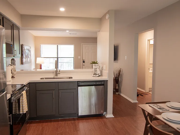 311 Manuel Dr #C — Photo 10