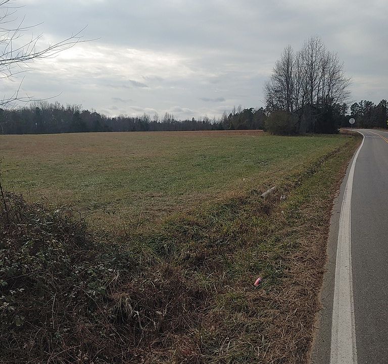 2nd image of 626 Anderson Rd #P