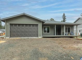 839 S Milwaukee Dr, Pt Angeles, WA 98363