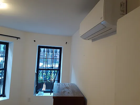 Rented by Reginald Jacobs | media 14