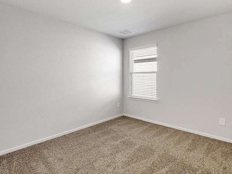 305 Randall Pl — Photo 10