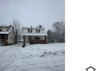 13711 North Dr, Garfield Heights, OH 44105