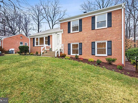 2nd image of 625 Crocus Dr