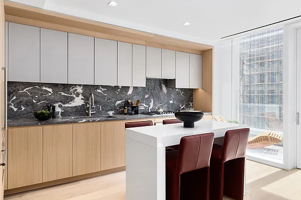 Sold by Nest Seekers International | media 10