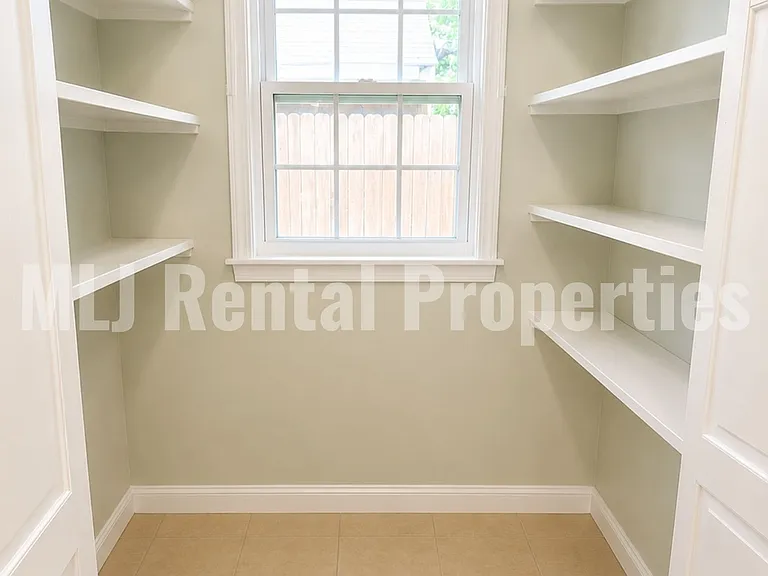 5881 S Irvington Ave — Photo 19