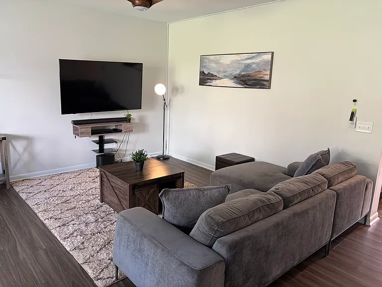 1044 Grays Mill Rd — Photo 12