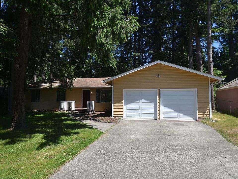 1st image of 5825 190th Ave E