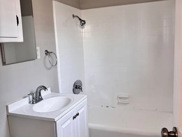 7348-7352 Neo St — Photo 12