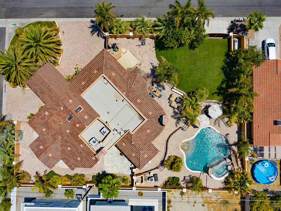 1st image of 53251 Avenida Velasco