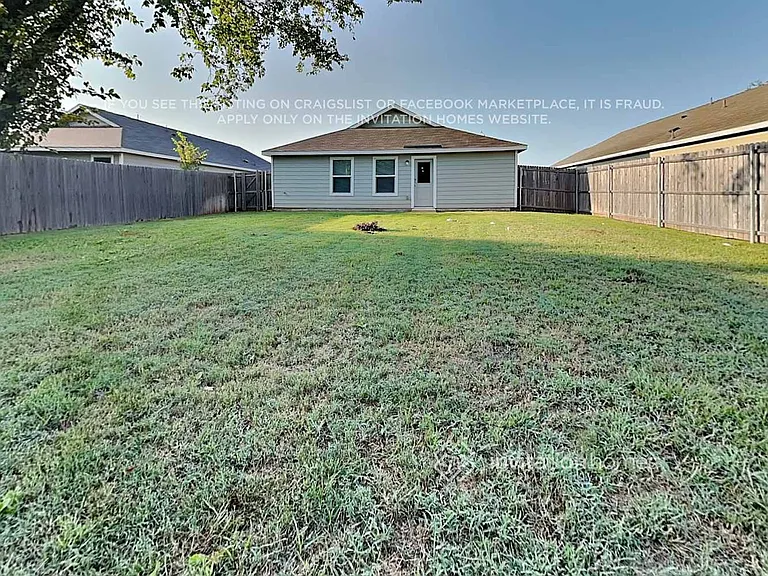 10637 Sewell Cir — Photo 17