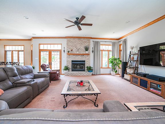 5th image of 496 Hesburgh Dr