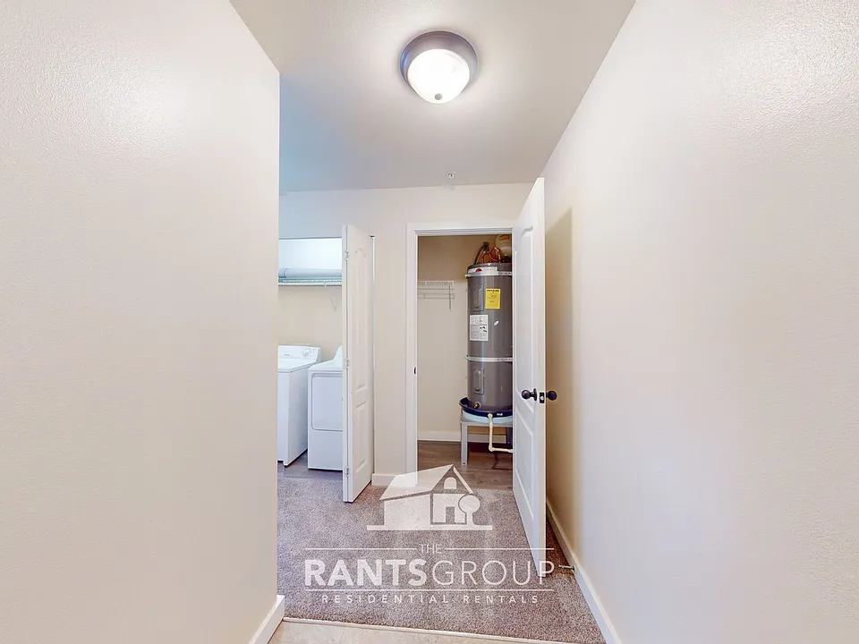 304 Longmire St SE #107B