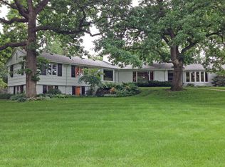 414 Wilshire Walk, Hopkins, MN 55305