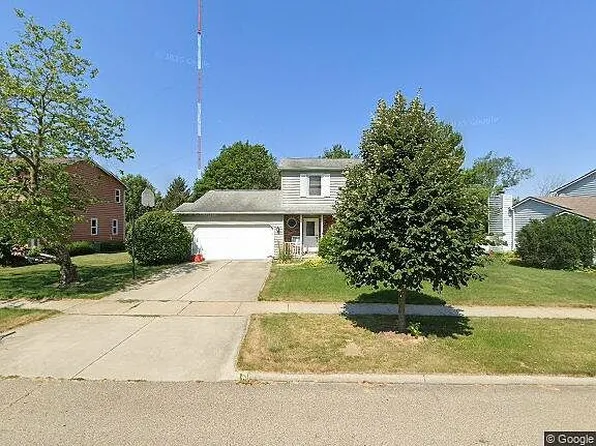 309 Clover Ct, Bloomington, IL 61704