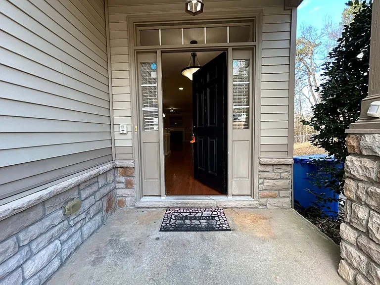 328 Bahama Loop — Photo 2