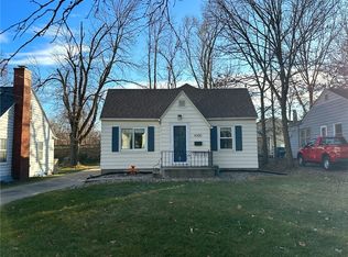 4300 Northwest Dr, Des Moines, IA 50310