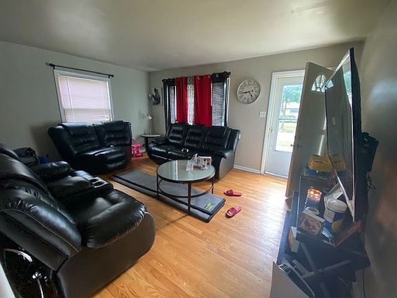 2nd image of 8120 W Herbert Ave