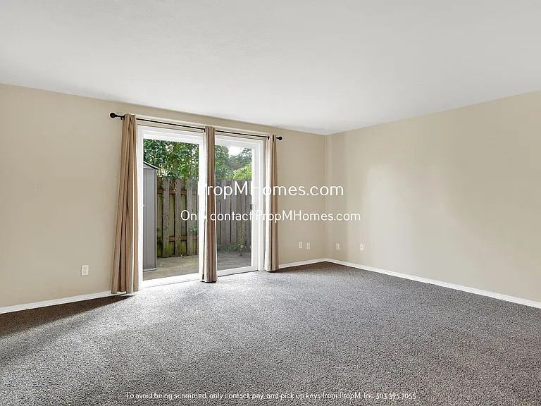 4417 Cornwall St — Photo 9