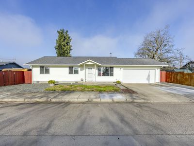 1560 Harvey Rd, Cottage Grove, OR, 97424