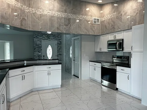548 Loma Bonita Dr Photo 1