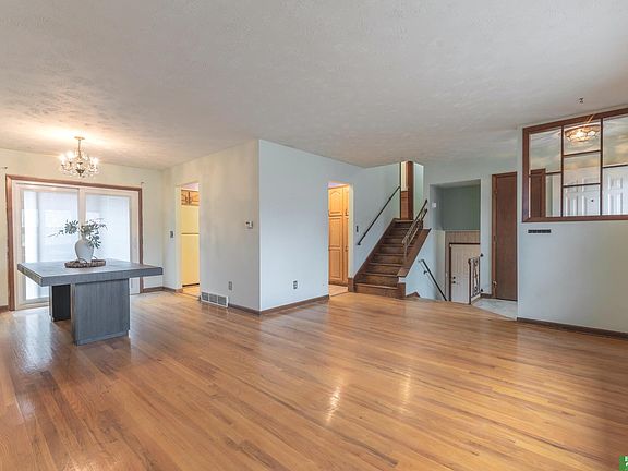 5th image of 1705 Gregg Rd