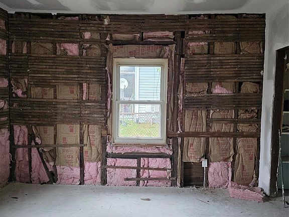 4th image of 1517 W Walnut Ave