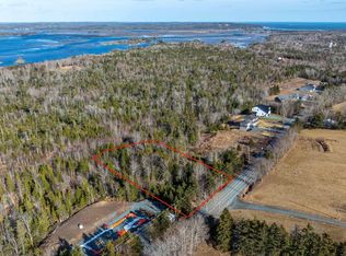 466 Bissett Rd, Halifax, NS B2V2T1