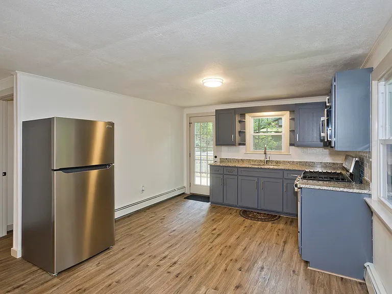 294 Buckland Rd — Photo 8