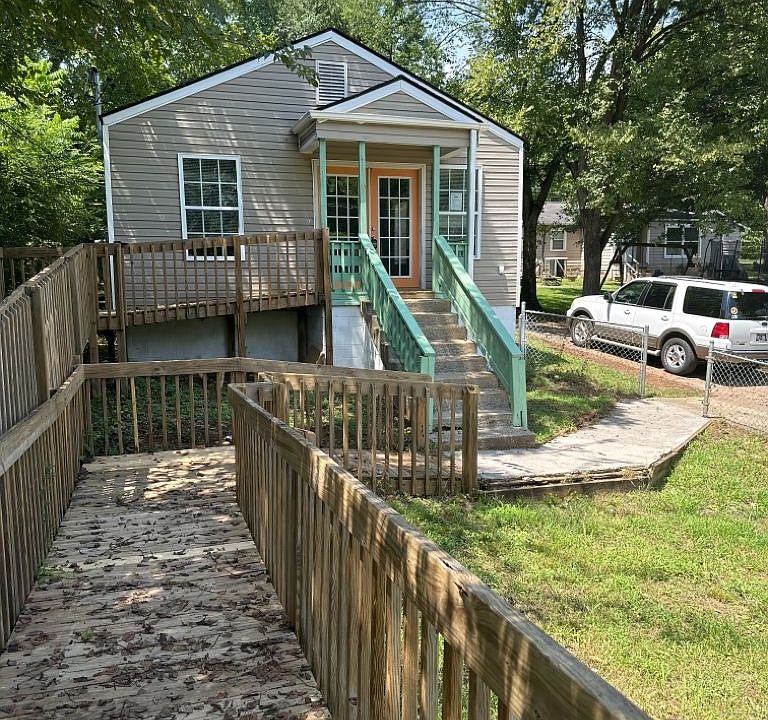 1st image of 1323 E 30th St