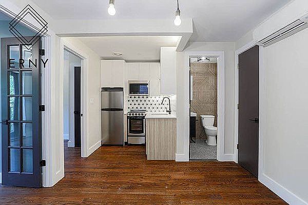 1st image of 659 Hancock St #4R