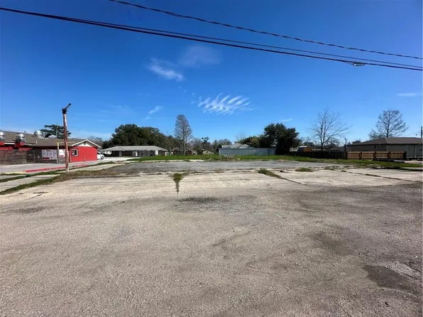 7811 E Saint Bernard Hwy, Violet, LA 70092