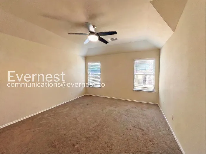 12904 Tinker St — Photo 7