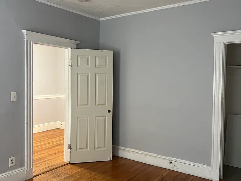 10 Lothian Rd #14 — Photo 5