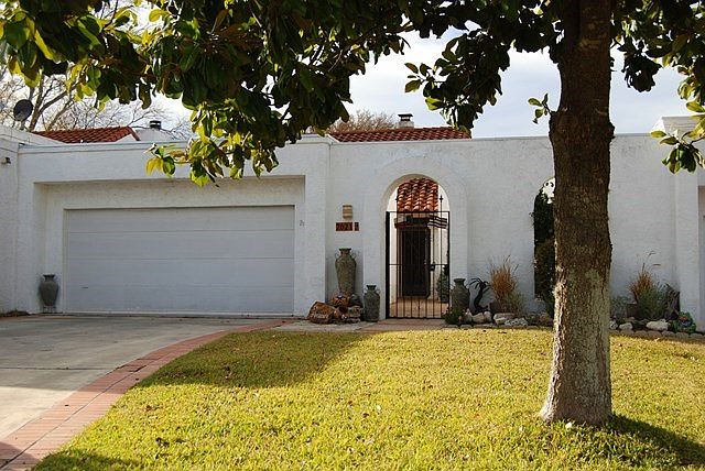 1st image of 2621 Calle Del Roble