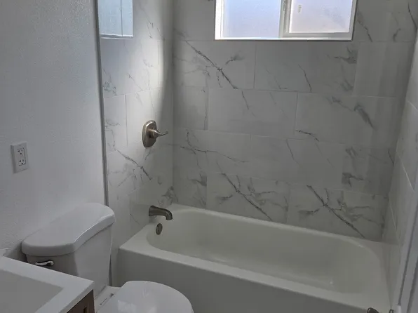 6909 Bummer St, Rio Linda, CA 95673