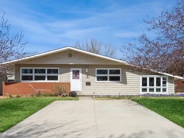 436 Brady St, Hills, IA 52235