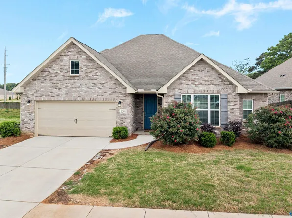 104 Erskin Parcus Dr, Madison, AL 35756