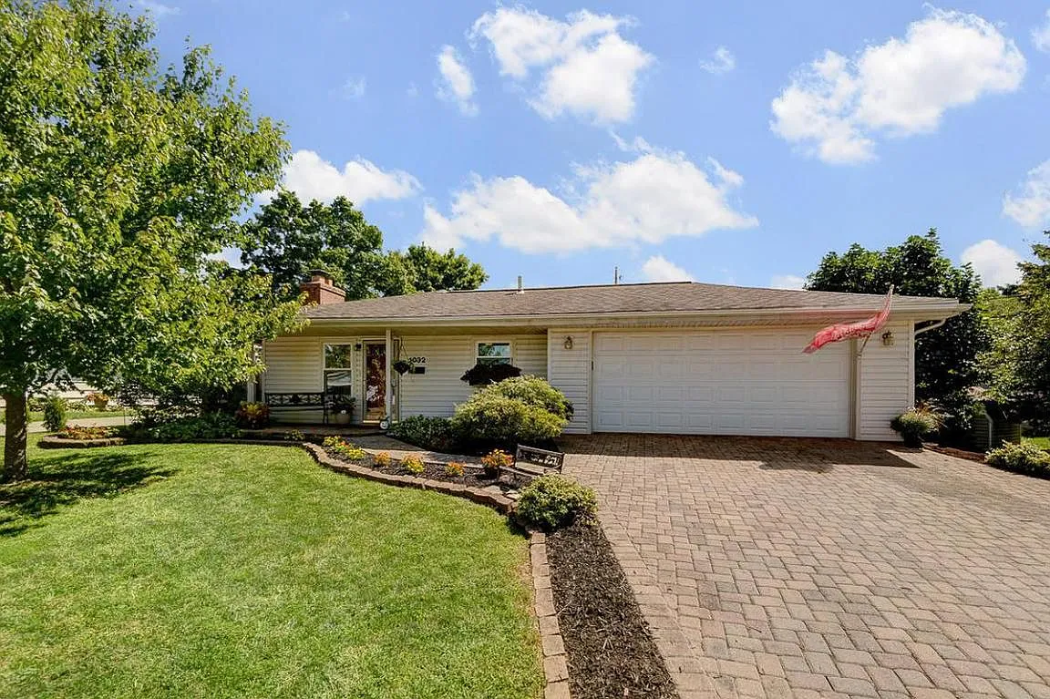 1032 Pleasant Dr photo 1