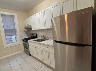 3215 43rd St APT 2, Astoria, NY 11103