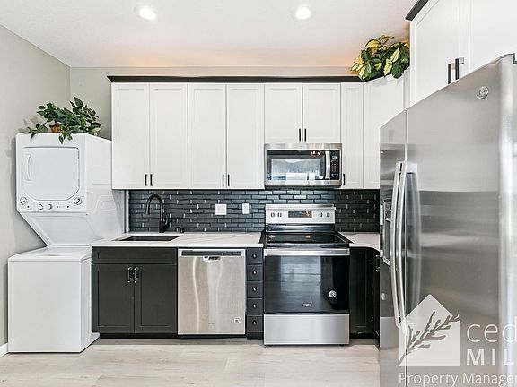 2nd image of 109 N Main St #300