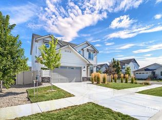 8376 S Snow Bird Ave, Boise, ID 83716