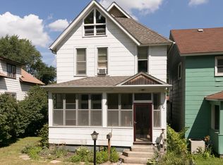 927 Sims Ave, Saint Paul, MN 55106