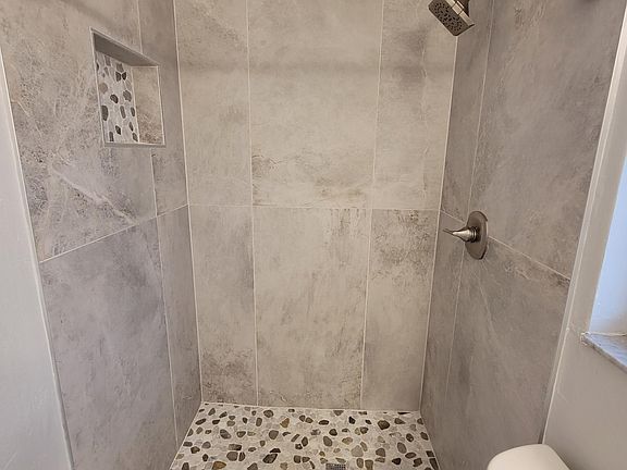 4th image of 4216 Pine Drop Ln