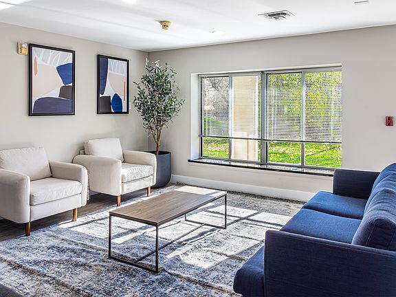 3rd image of 1124-1148 Morraine View Dr #1128-302