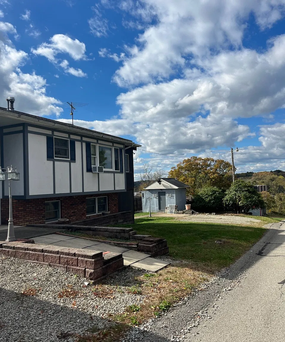 2000 Gay Ave — Photo 4