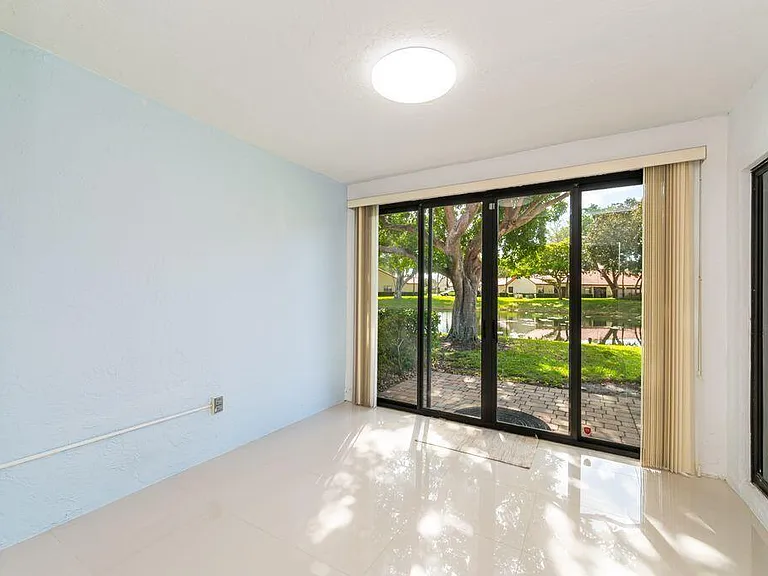 65 Centennial Ct — Photo 16