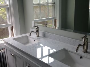 36 Kay St APT 2, Newport, RI 02840